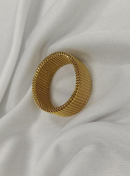 Gold mesh ring
